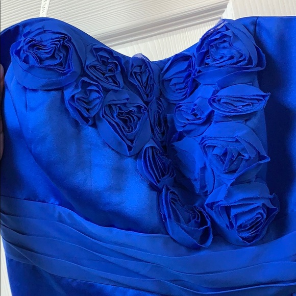 David’s bridal blue gown! - Picture 2 of 5